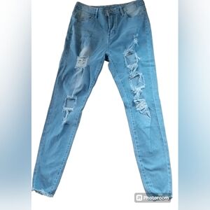 NWOT Distressed Jeans